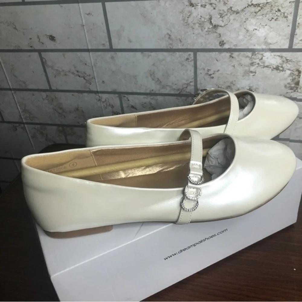 Dream Pairs pearlescent flats girls size 4‎ formal rhinestones